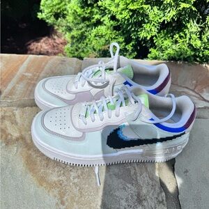 Nike Air Force Holograhm